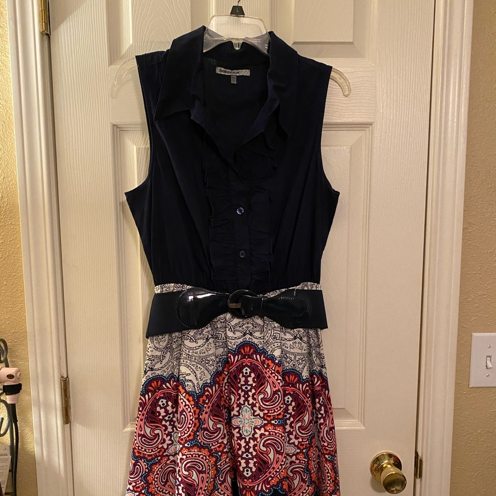 Super cute dress!